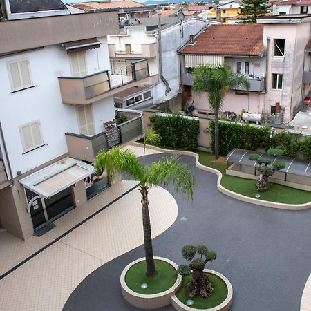Casa Vacanza Lareggia Con Garage San Prisco Luaran gambar