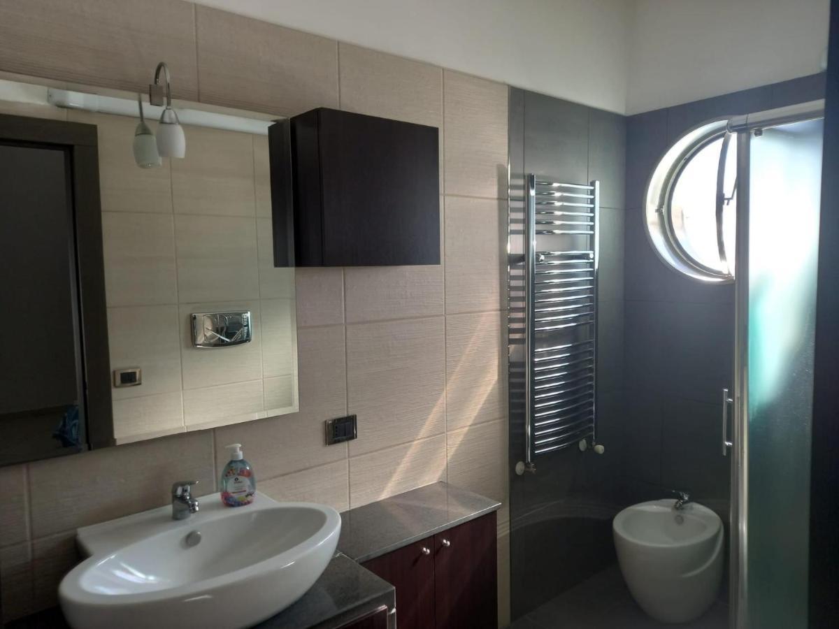 Casa Vacanza Lareggia Con Garage San Prisco Luaran gambar