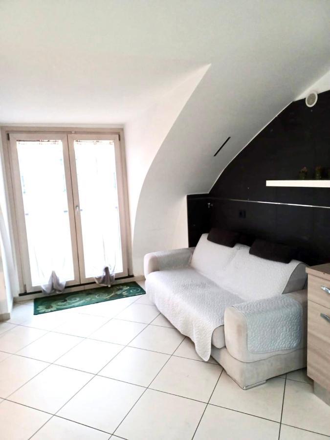 Casa Vacanza Lareggia Con Garage San Prisco Luaran gambar